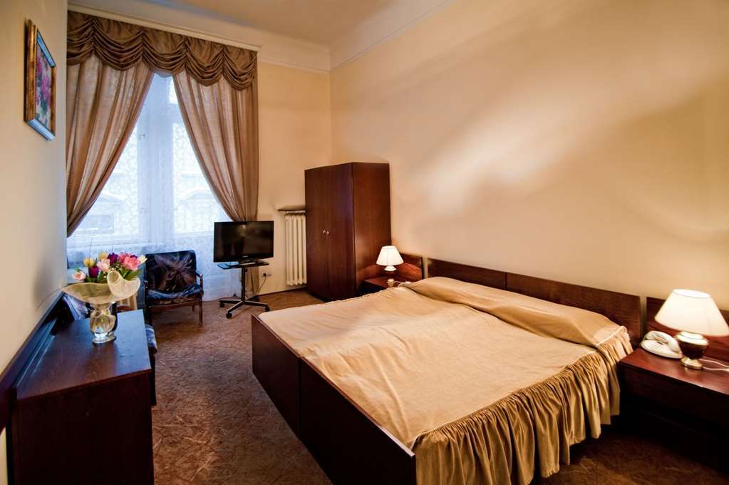 George Hotel Liov Cameră foto